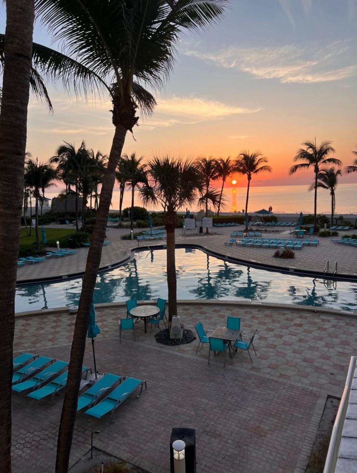 Miami Hollywood Condo For 4 People 001-21Vic Екстериор снимка